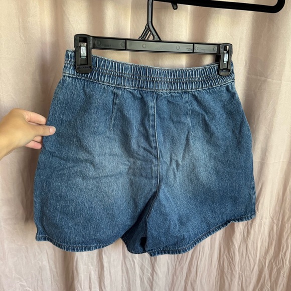 Classic Blue Denim Women's Shorts - Picture 2 of 3